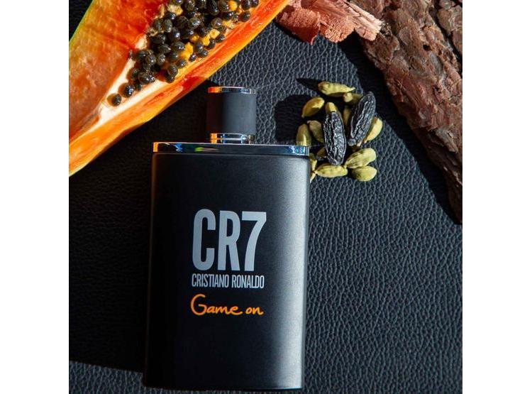 CRISTIANO RONALDO CR7 GAME ON FRAGANCIA AROMÁTICA PARA HOMBRES CON AROMA AMADERADO Y ESENCIA TROPICAL - 5