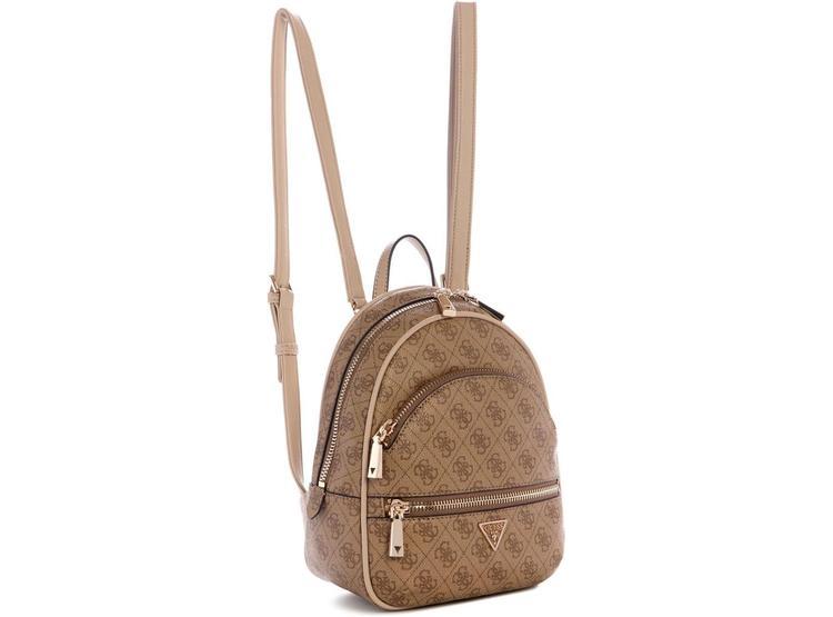 MOCHILA GUESS MANHATTAN II CASUAL, LOGOTIPO LATTE CON CORREAS AJUSTABLES Y MÚLTIPLES BOLSILLOS DORADOS - 4