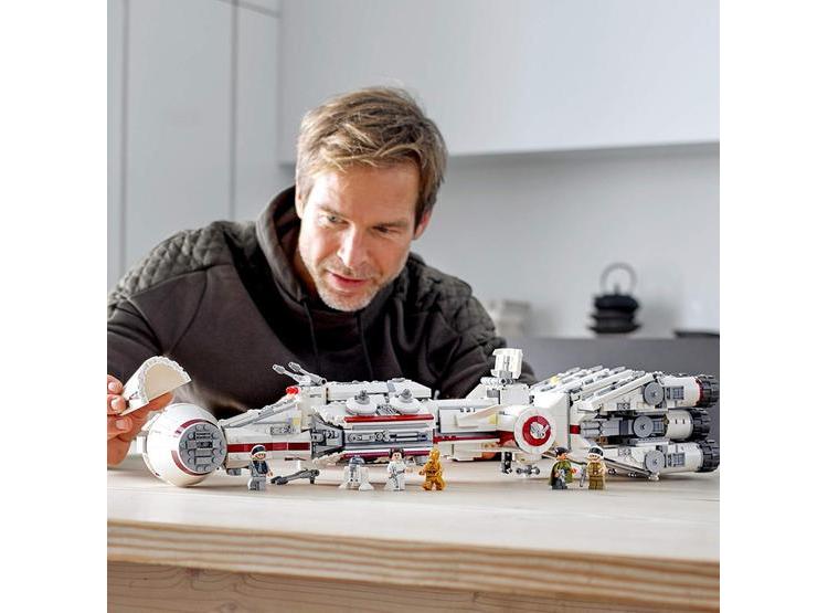 LEGO STAR WARS TANTIVE IV CON 1768 PIEZAS. INCLUYE MINIFIGURAS DE LEIA, C-3PO Y SOLDADO REBELDE - 2