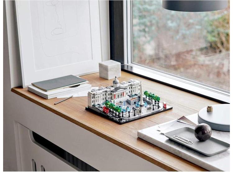 KIT LEGO ARCHITECTURE TRAFALGAR SQUARE, 1197 PIEZAS PARA ENTUSIASTAS DE LA ARQUITECTURA DE TODAS LAS EDADES - 5