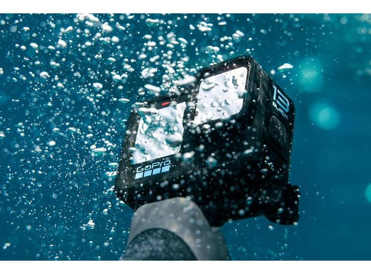 GOPRO HERO13 BLACK CON ACCESORIOS INCLUIDOS: THE HANDLER, 2 BATERÍAS, 2 SOPORTES, MICROSD 64GB Y ESTUCHE - 4
