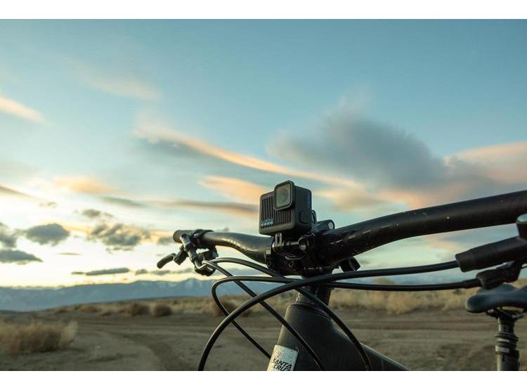 GOPRO HERO - CÁMARA DE ACCIÓN COMPACTA Y RESISTENTE, SOPORTA VIDEOS 4K Y FOTOS DE 12 MP CON PANTALLA TÁCTIL - 8