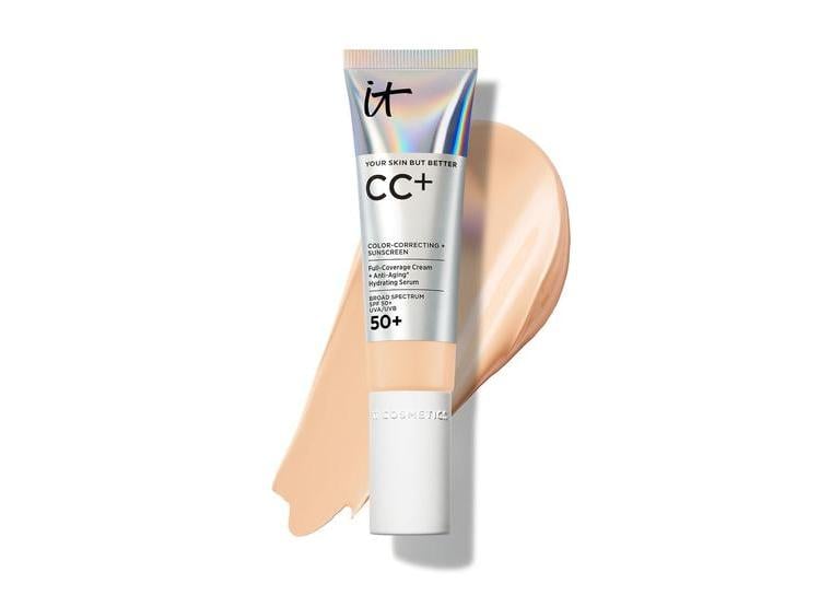 BASE CC+ DE IT COSMETICS SPF 50 CORRECTOR E HIDRATACIÓN - 1