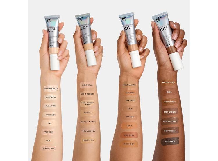 BASE CC+ DE IT COSMETICS SPF 50 CORRECTOR E HIDRATACIÓN - 5