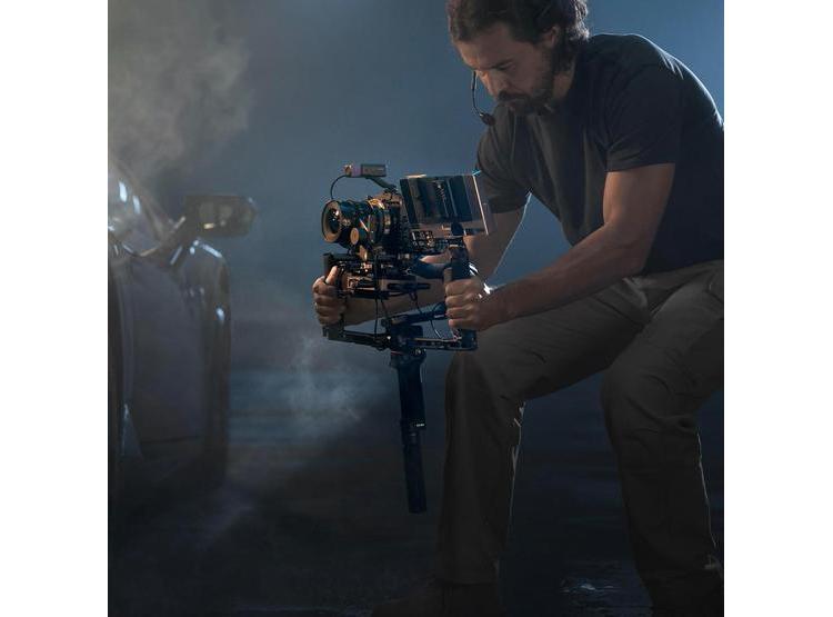 DJI RS 4 PRO COMBO ESTABILIZADOR CARDÁN 3 EJES PARA CÁMARAS DSLR Y DE CINE - 6