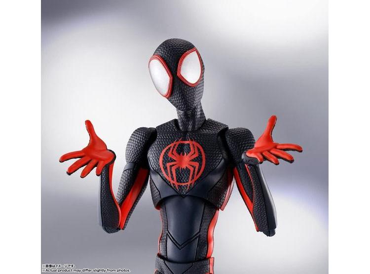 TAMASHII NATIONS FIGURA DE ACCIÓN DE SPIDER-MAN MILES MORALES CON ACCESORIOS DE LA PELÍCULA ACROSS THE SPIDER-VERSE - 4