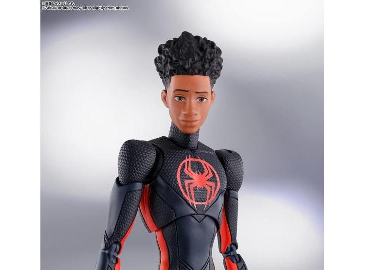 TAMASHII NATIONS FIGURA DE ACCIÓN DE SPIDER-MAN MILES MORALES CON ACCESORIOS DE LA PELÍCULA ACROSS THE SPIDER-VERSE - 7