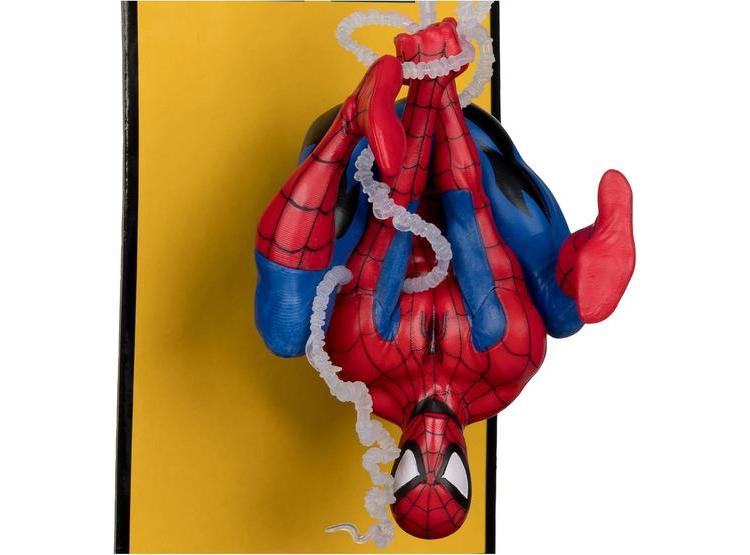 FIGURA DE SPIDER-MAN DE MCFARLANE TOYS, ESCALA 1/10 CON BASE AMBIENTAL Y ESCENA DE FONDO - 2
