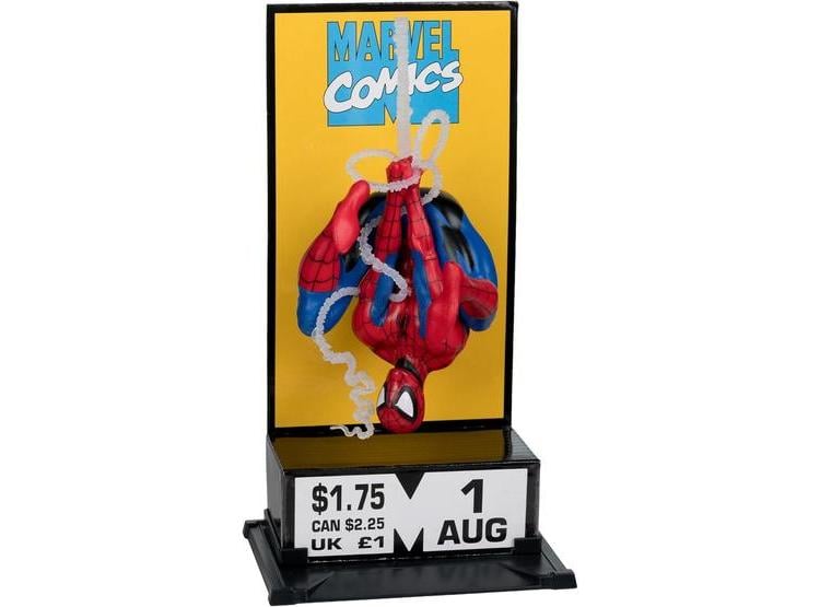 FIGURA DE SPIDER-MAN DE MCFARLANE TOYS, ESCALA 1/10 CON BASE AMBIENTAL Y ESCENA DE FONDO - 4
