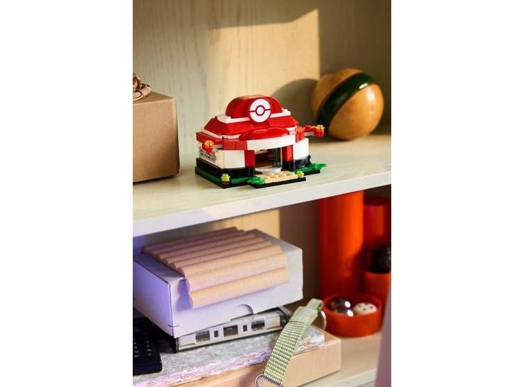 LEGO POKÉMON MINI CENTER: SET COLECCIONABLE DE 233 PIEZAS CON PUERTAS CORREDERAS Y ESTACIÓN DE CURACIÓN - 3
