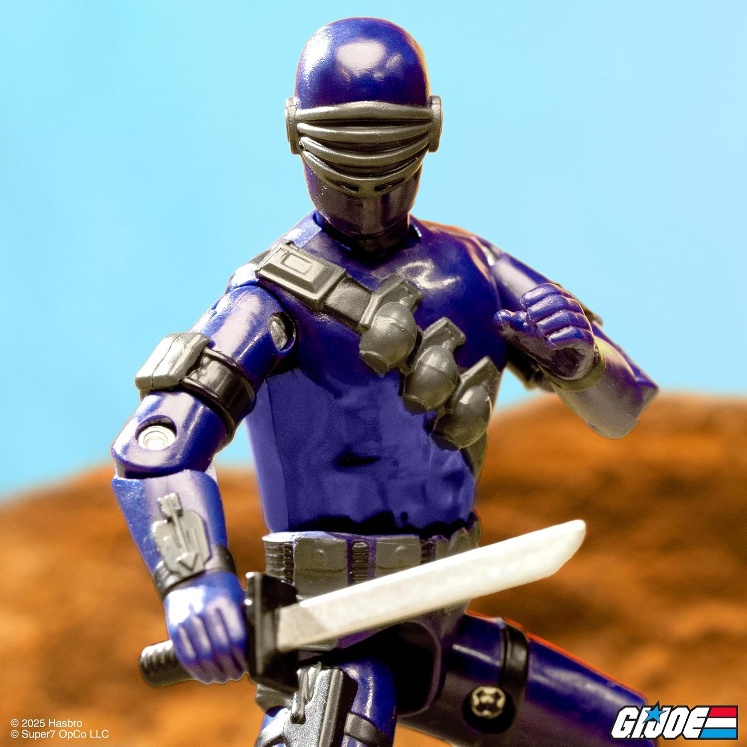 FIGURA DE ACCIÓN SUPER7 G.I. JOE REACTION+ WAVE 03 SNAKE EYES CARTOON 3.75 PULGADAS - 4