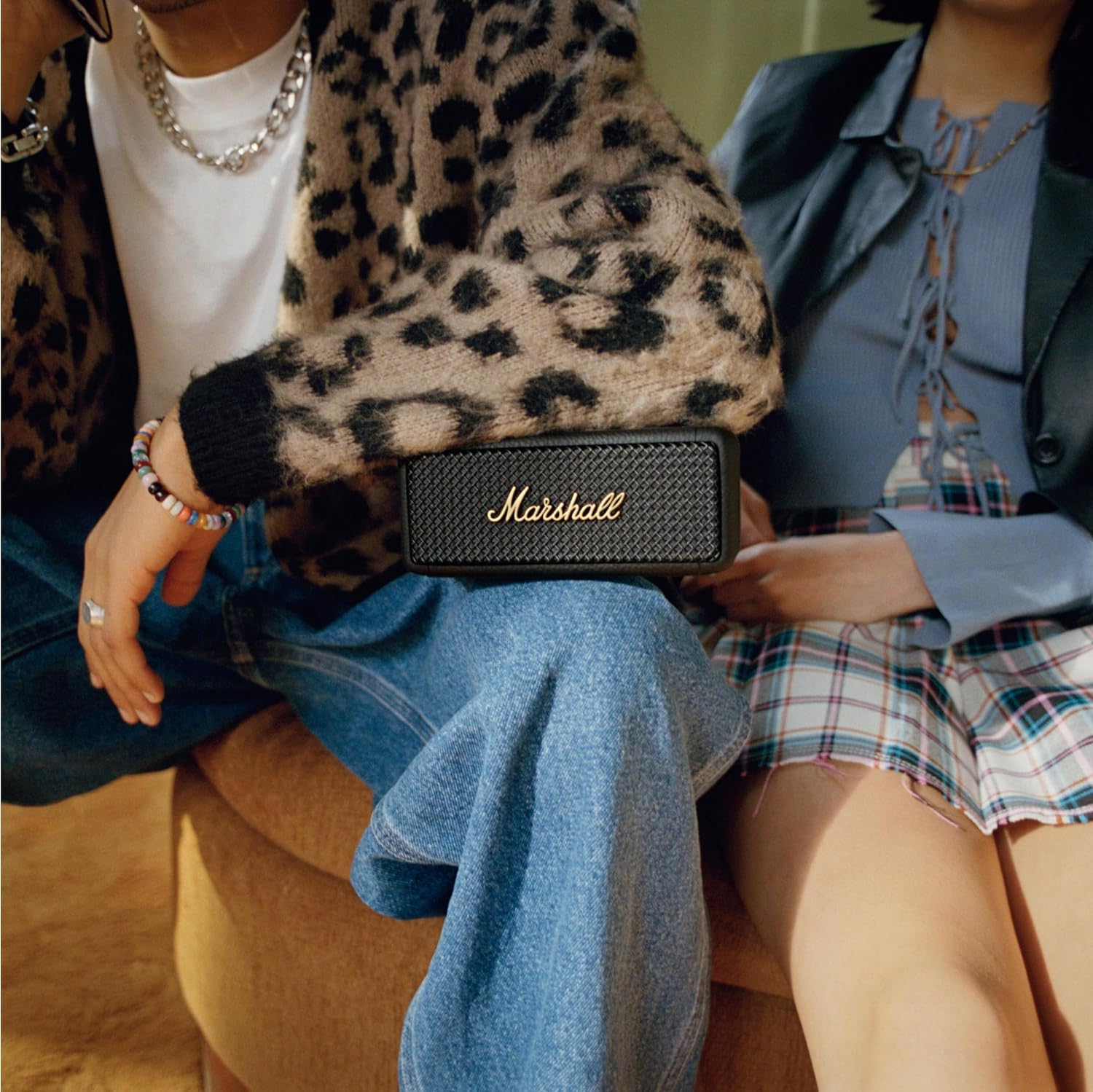 PARLANTE PORTÁTIL MARSHALL EMBERTON II BLUETOOTH NEGRO Y LATÓN - 4