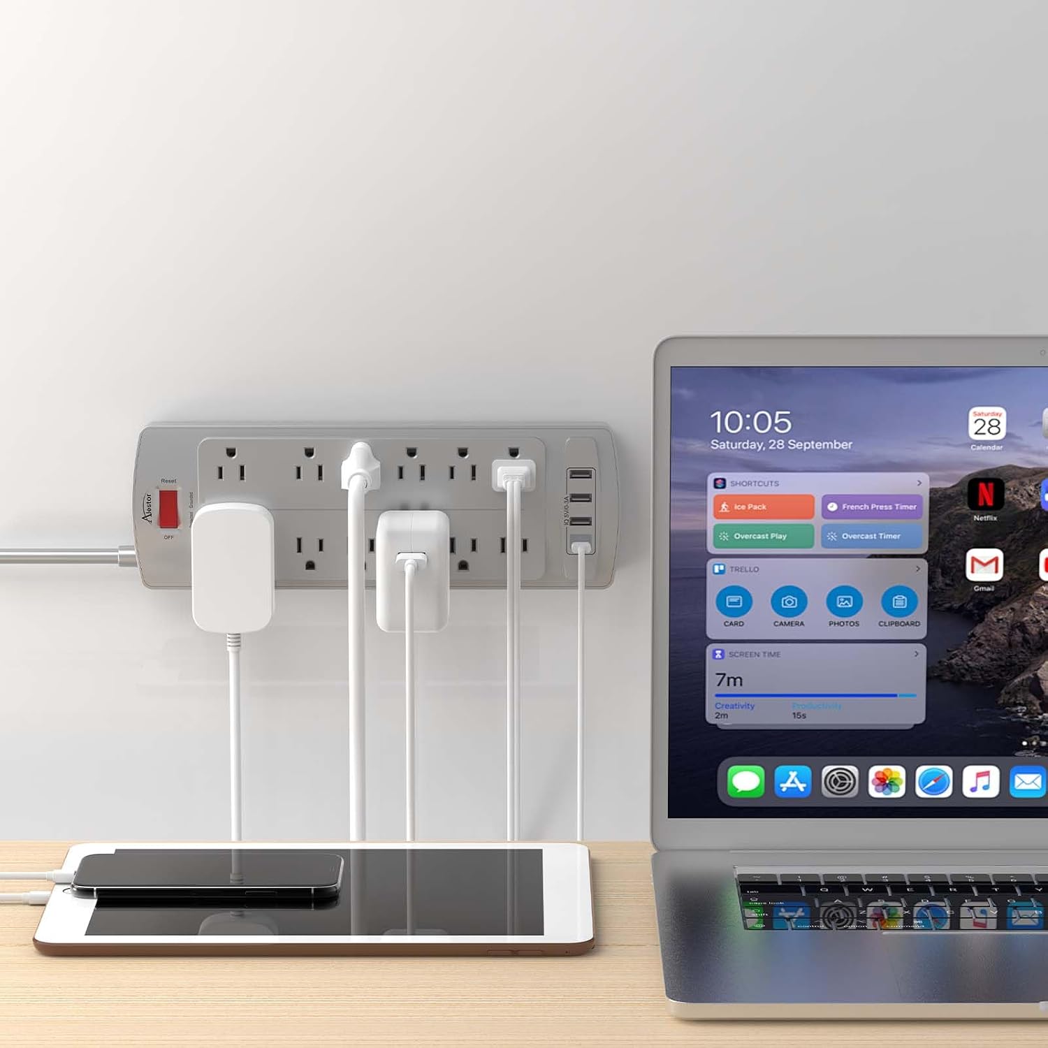 REGLETA ALESTOR CON 12 TOMAS Y 4 PUERTOS USB, CABLE DE 3 METROS, PROTECCIÓN CONTRA SOBRETENSIONES - 4