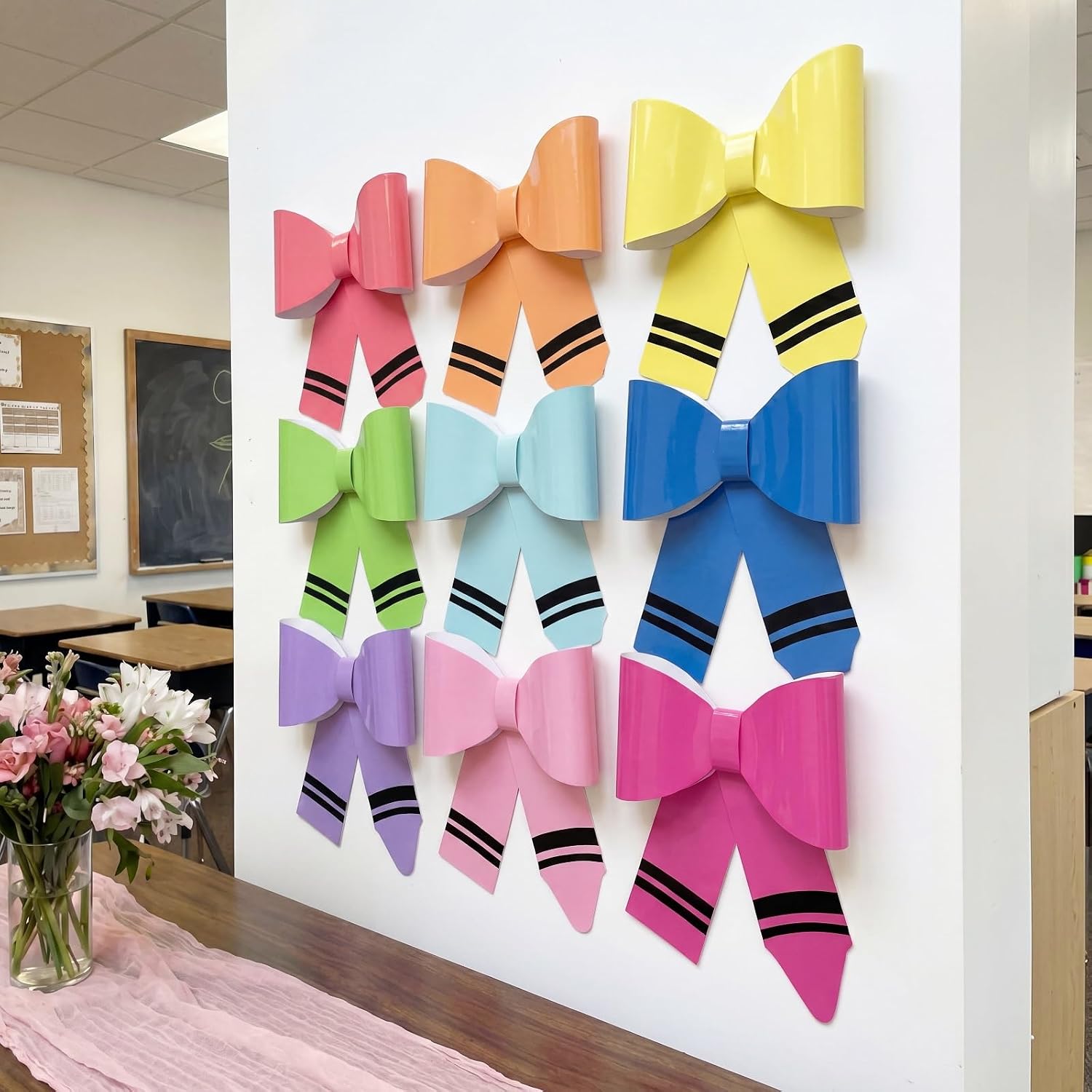DECORACIÓN DE AULA KNITGRIP 9 PIEZAS LÁPICES CON MOÑO PARA PARED - 1