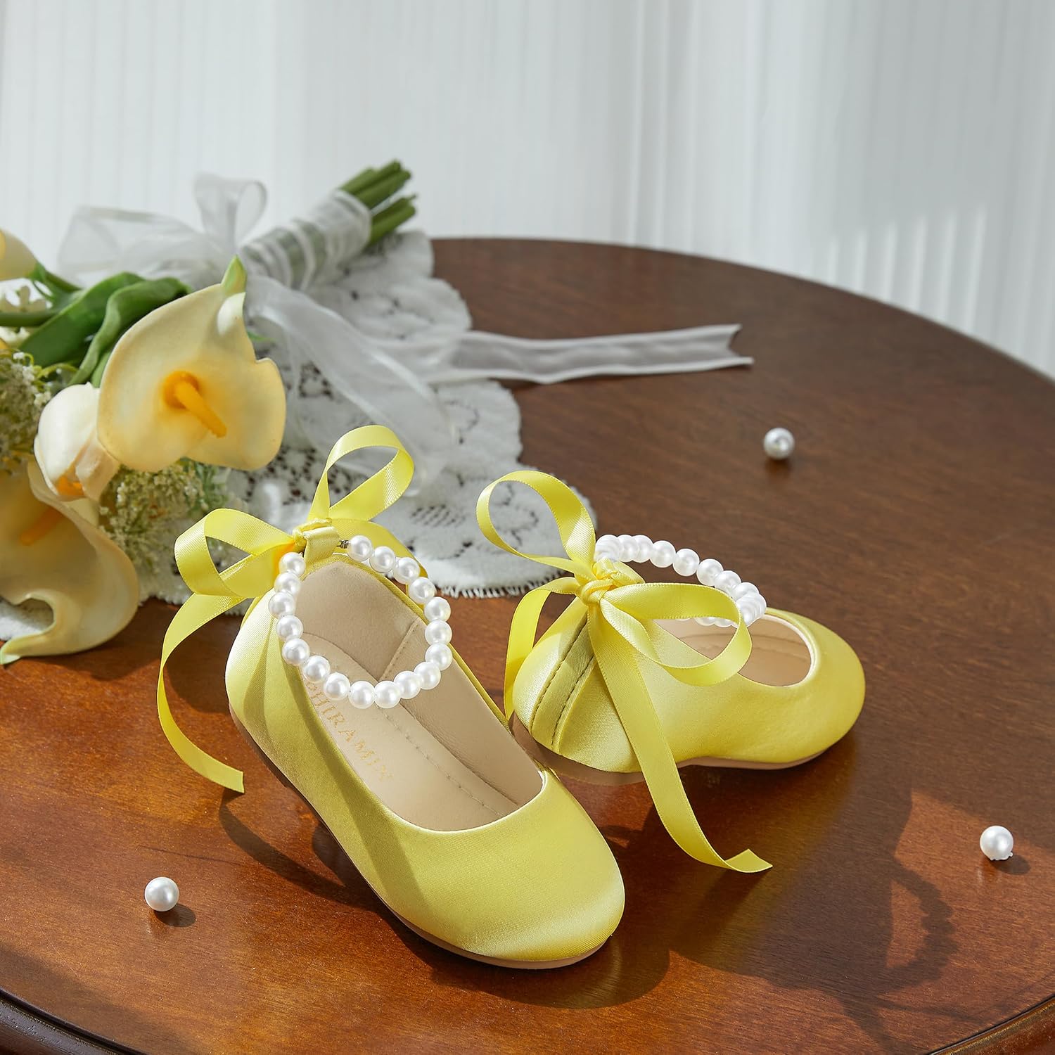 ZAPATOS PLANOS PHIRAMIN PARA NIÑA FLORES CORREA PERLAS AMARILLO - 3