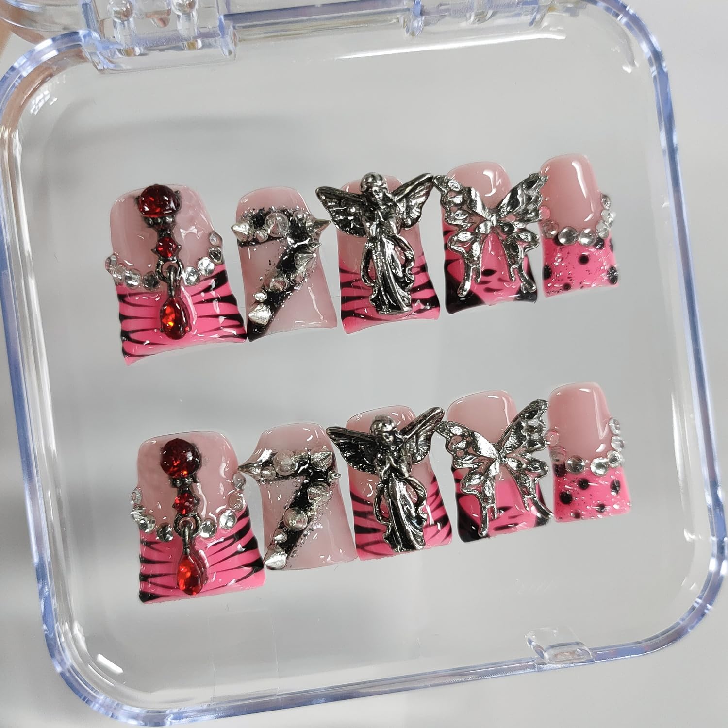 UÑAS POSTIZAS CORTAS DUCK PRESS ON BRKYKGK 3D GOTHIC CON PINCHOS Y BRILLANTES 10 PIEZAS - 3