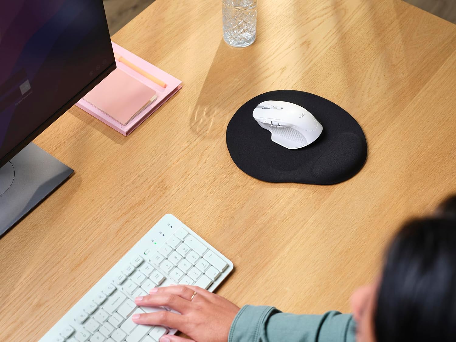 MOUSE PAD TRUST BIGFOOT GEL 230 X 195 MM NEGRO - 5