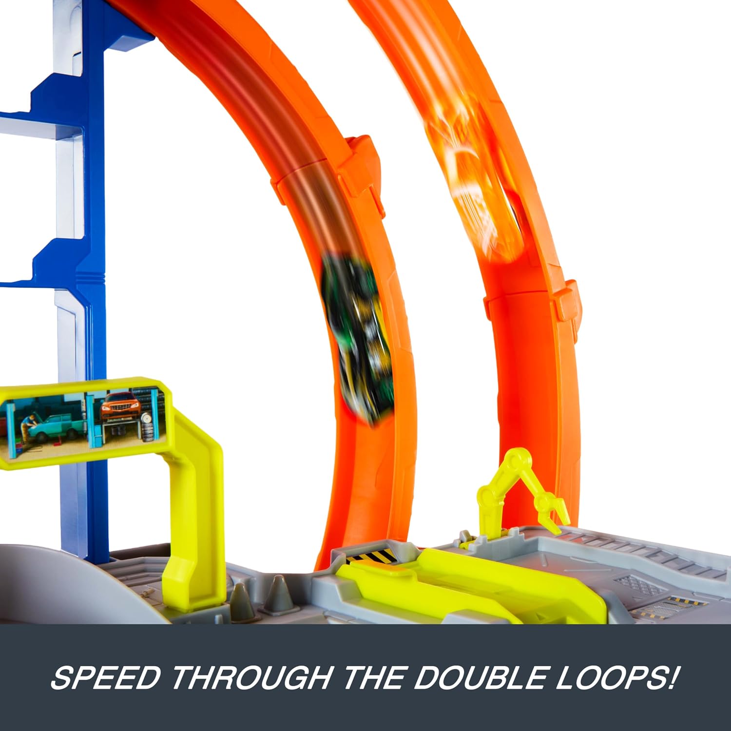 HOT WHEELS MEGA LOOP GARAGE TRACK SET CON AUTO Y HELICÓPTERO DE JUGUETE - 5