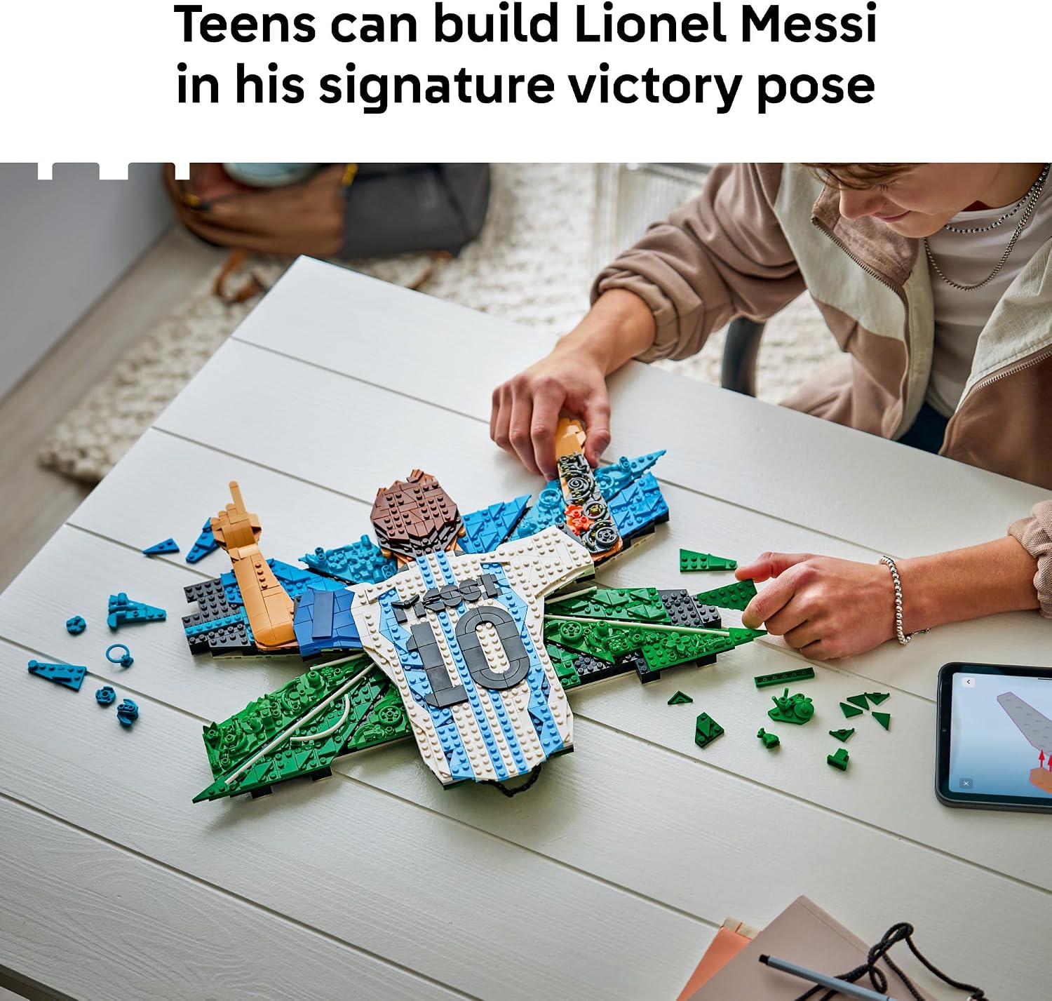 LEGO EDITIONS LIONEL MESSI CELEBRATION 43018 - 3