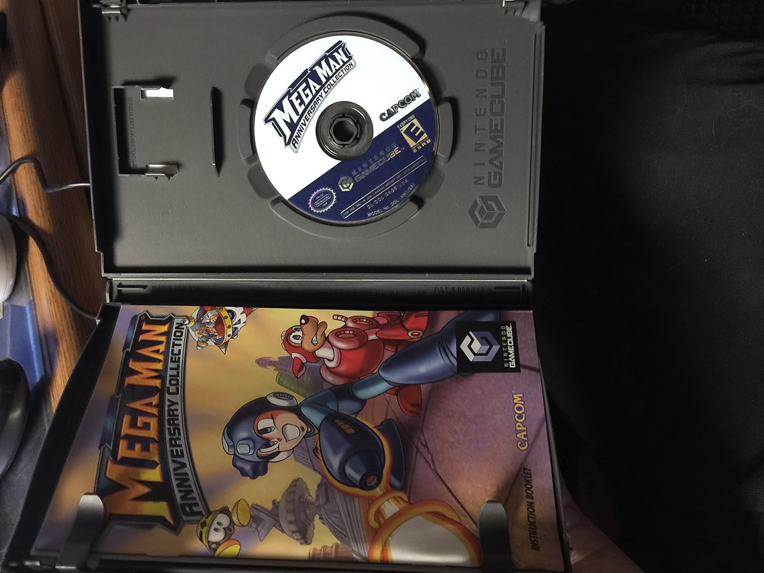 MEGA MAN ANNIVERSARY COLLECTION GAMECUBE - 2