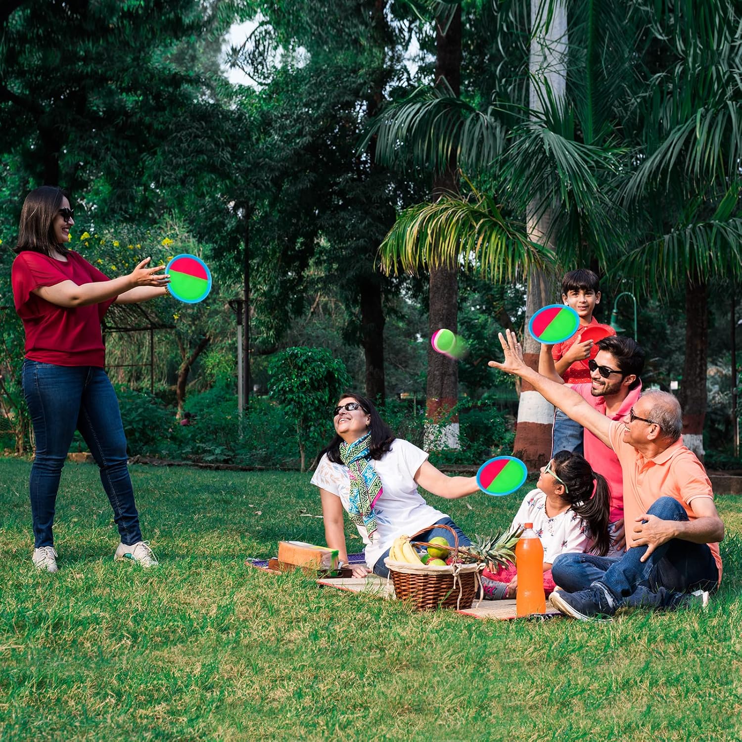 JUEGO DE LANZAMIENTO Y CAPTURA AYEBOOVI CON 4 PALETAS Y 4 PELOTAS ADHESIVAS - 4