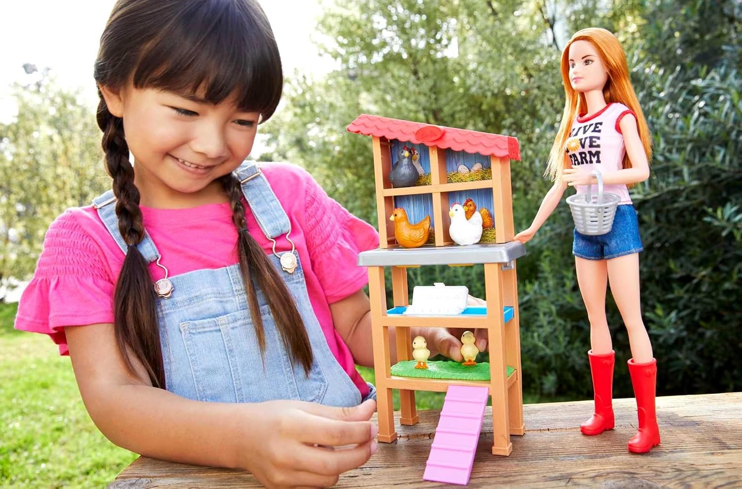 MUÑECA BARBIE GRANJERA PELIRROJA CON SET DE GALLINERO Y ACCESORIOS - 2