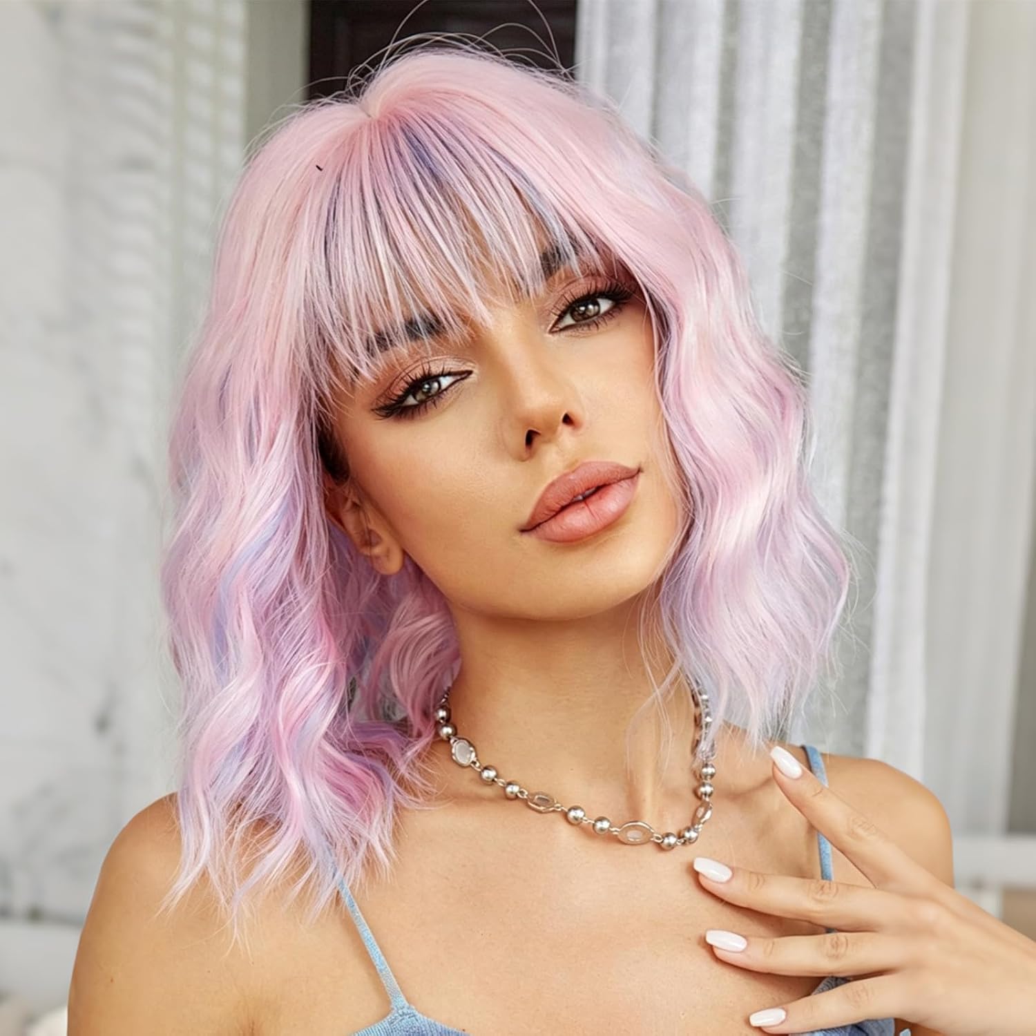 PELUCA CORTA ONDULADA ROSA Y AZUL CON FLEQUILLO PARA MUJER - 1
