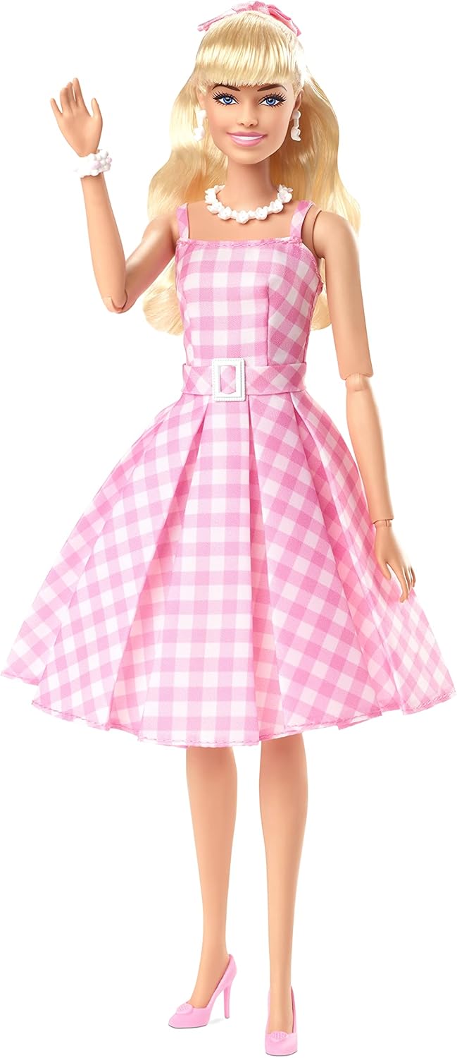 MUÑECA BARBIE THE MOVIE MARGOT ROBBIE VESTIDO ROSA A CUADROS - 4