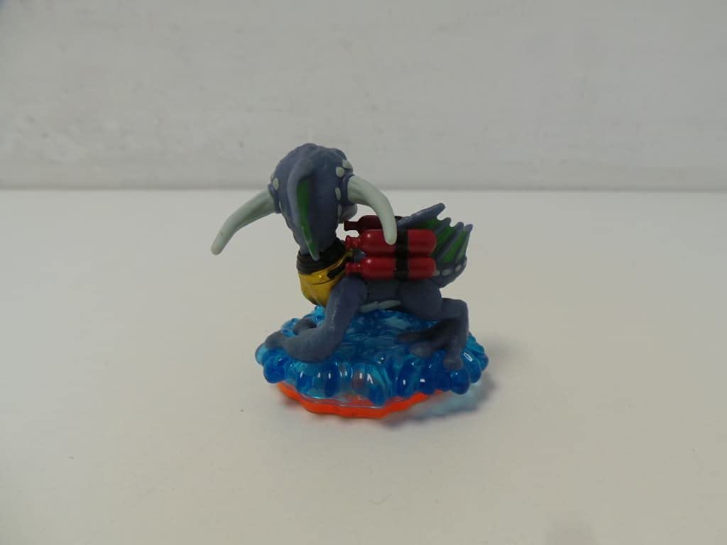 FIGURA SKYLANDERS GIANTS ZAP RESINA SINTÉTICA NEGRA ACTIVISION - 2