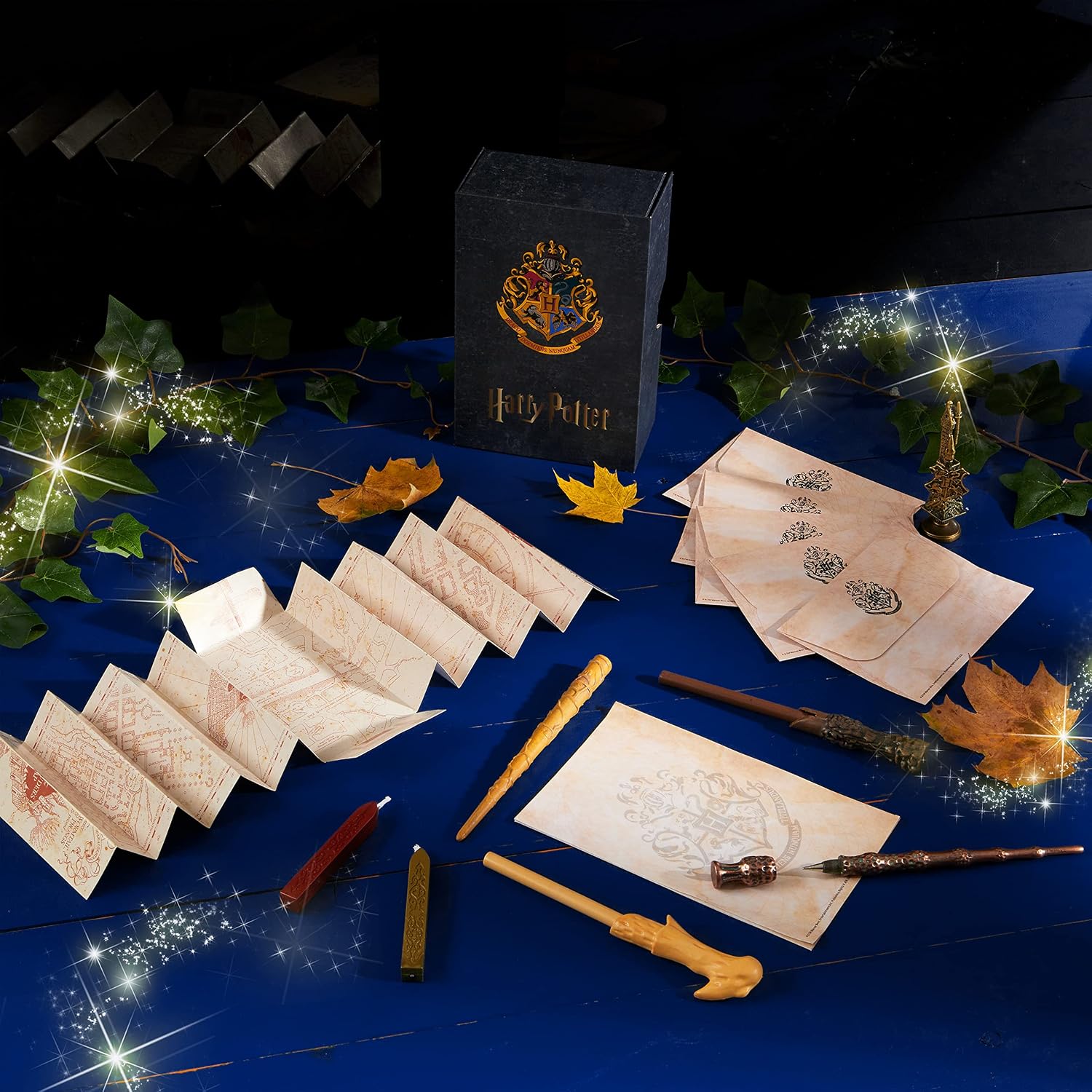 SET DE ESCRITURA HARRY POTTER CON BOLÍGRAFOS VARITA, PAPEL HOGWARTS Y SELLO DE CERA - 3