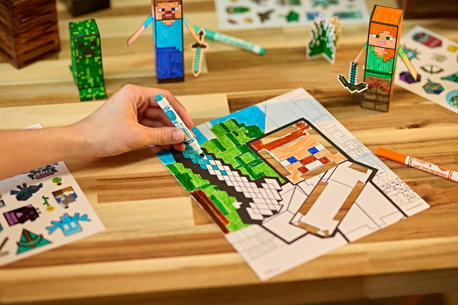 KIT DE ARTE 3D CRAYOLA MINECRAFT POPS PARA COLOREAR Y ARMAR - 5