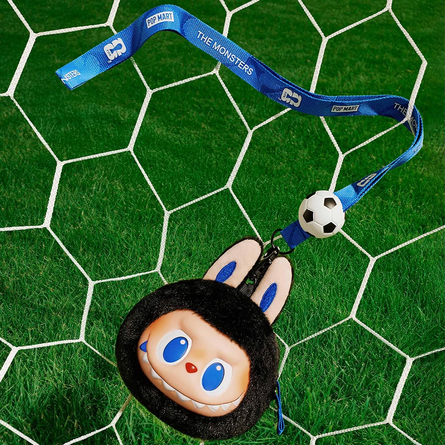 LLAVERO POP MART THE MONSTERS FIFA WORLD CUP 2026 CON COLGANTE LABUBU - 4
