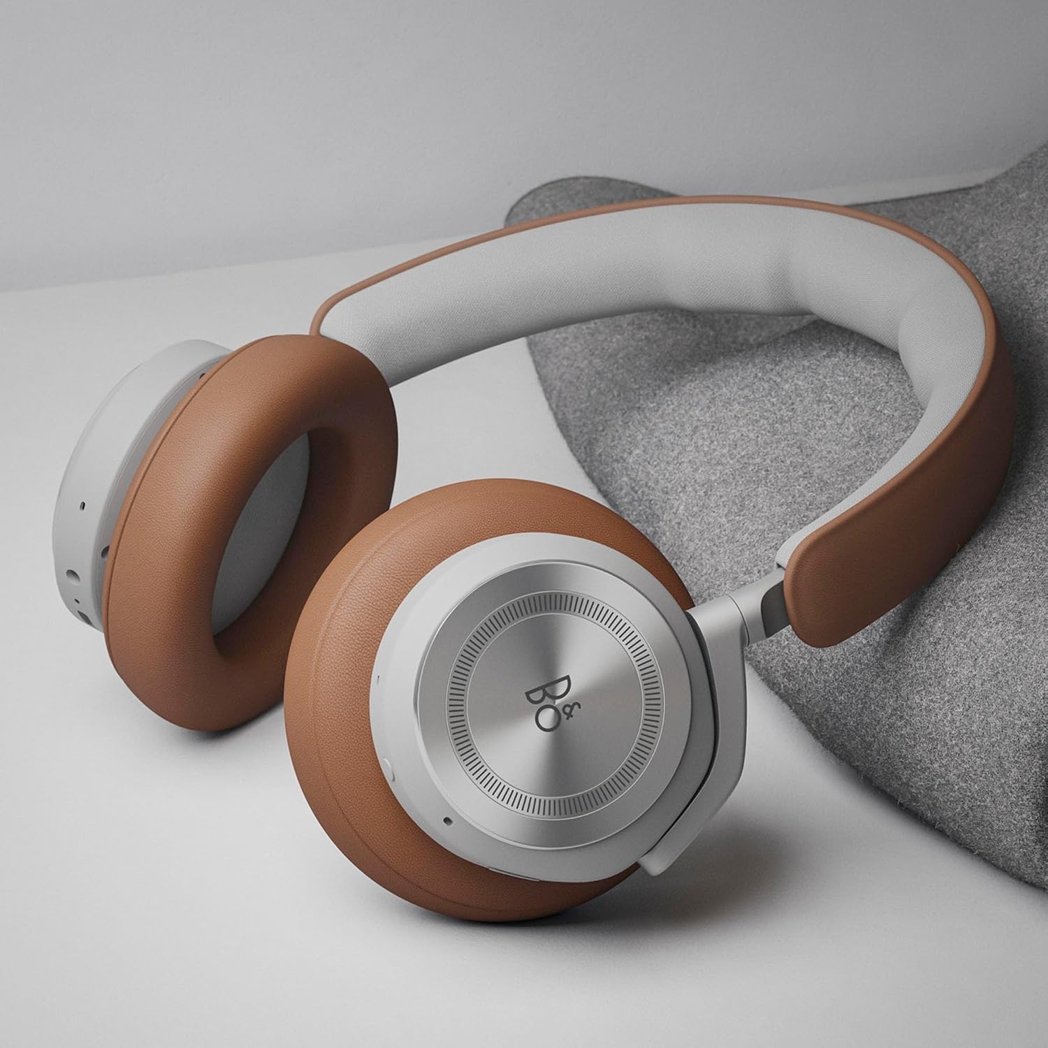 AUDÍFONOS OVER-EAR BANG Y OLUFSEN BEOPLAY HX TIMBER - 4