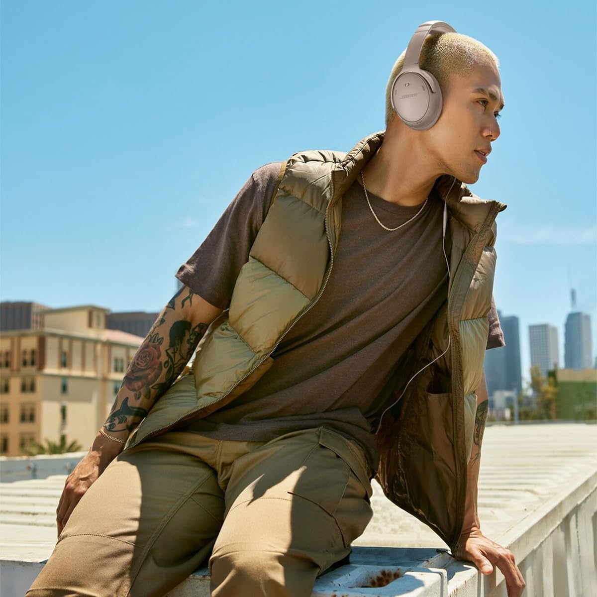 AUDÍFONOS BOSE QUIETCOMFORT INALÁMBRICOS BLUETOOTH CON CANCELACIÓN ACTIVA DE RUIDO SANDSTONE - 4
