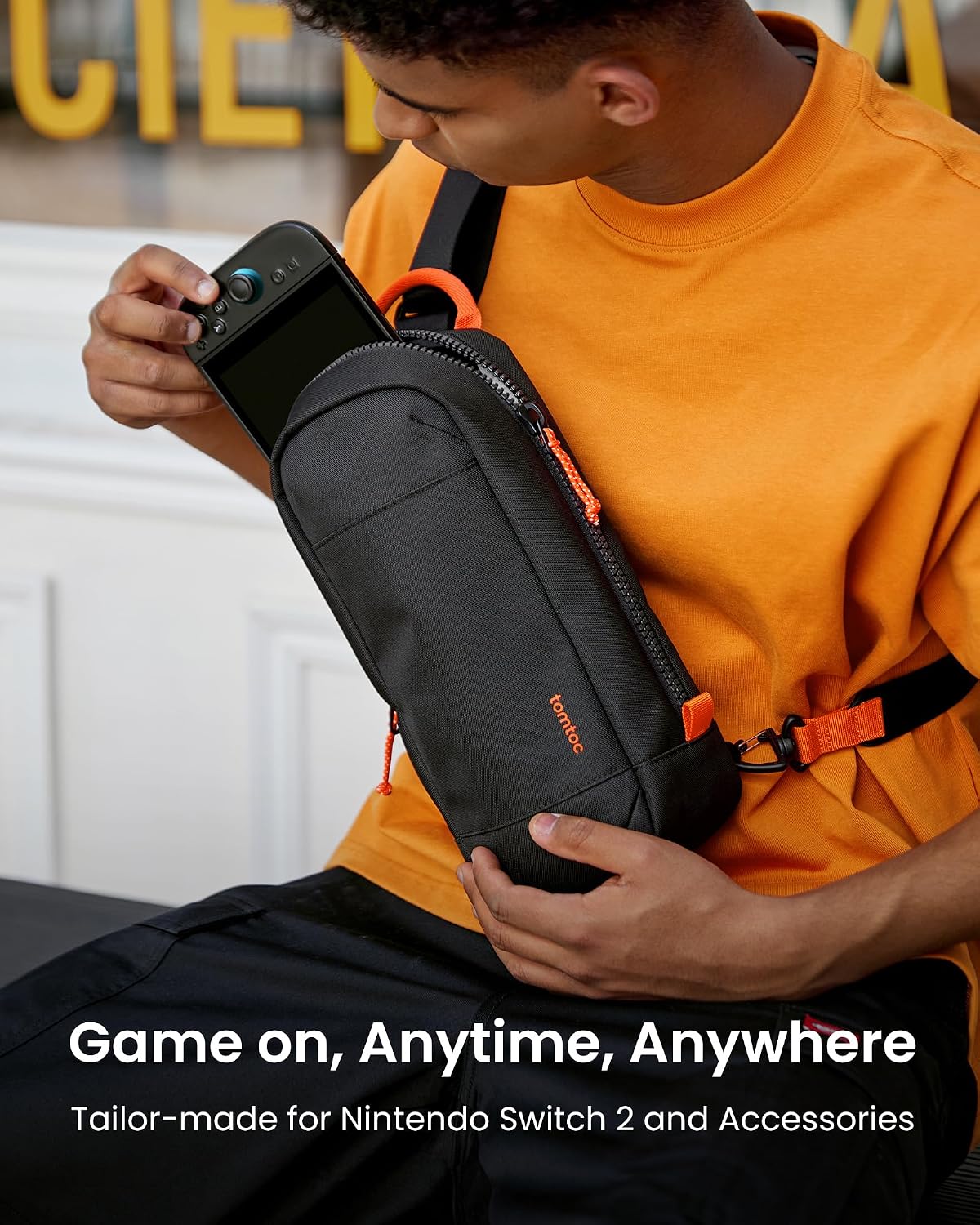 BOLSO SLING TOMTOC PARA NINTENDO SWITCH 2 CON 8 RANURAS PARA TARJETAS DE JUEGO - 2