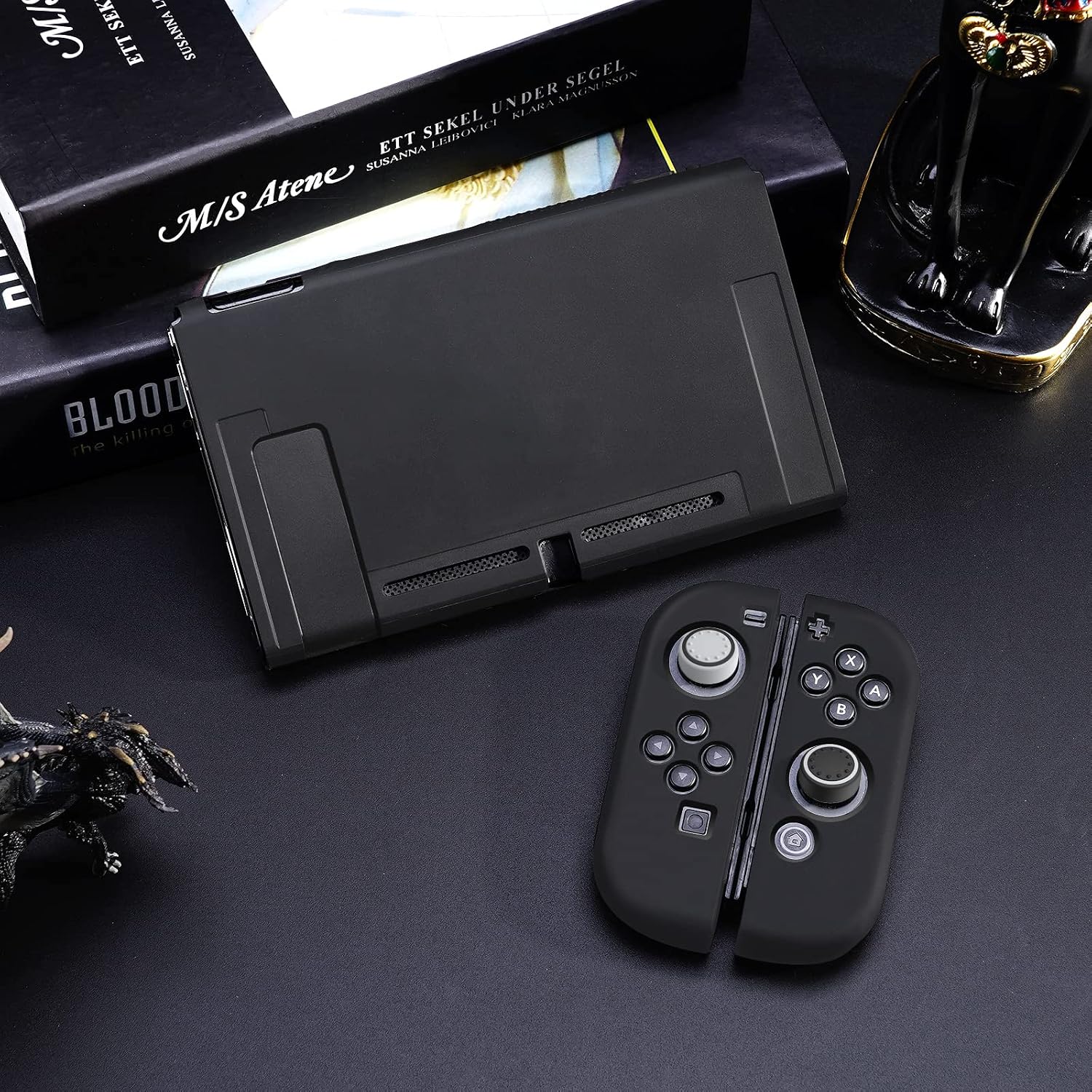FUNDA PROTECTORA JINGDU PARA NINTENDO SWITCH 2017 TPU NEGRA CON 4 TAPAS PARA JOYSTICK - 2