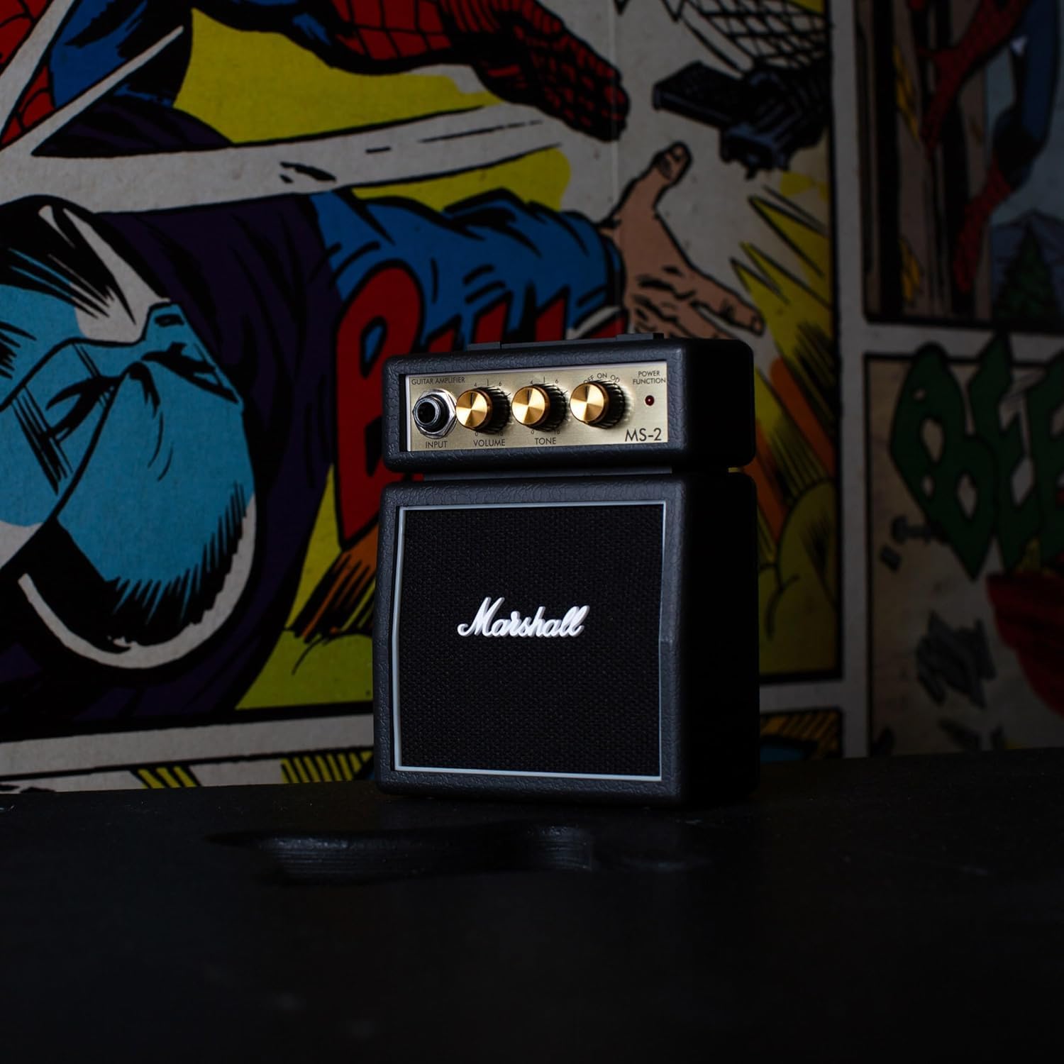 AMPLIFICADOR PARA GUITARRA MARSHALL MS2 A PILAS COLOR NEGRO - 2