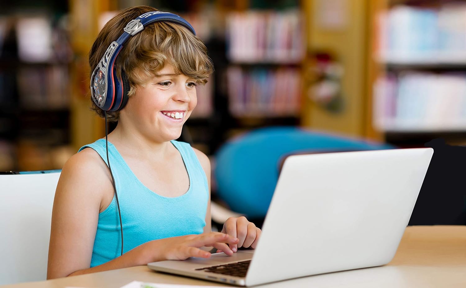 AUDÍFONOS EKIDS AVENGERS PARA NIÑOS CON CABLE Y CONTROL DE VOLUMEN - 5