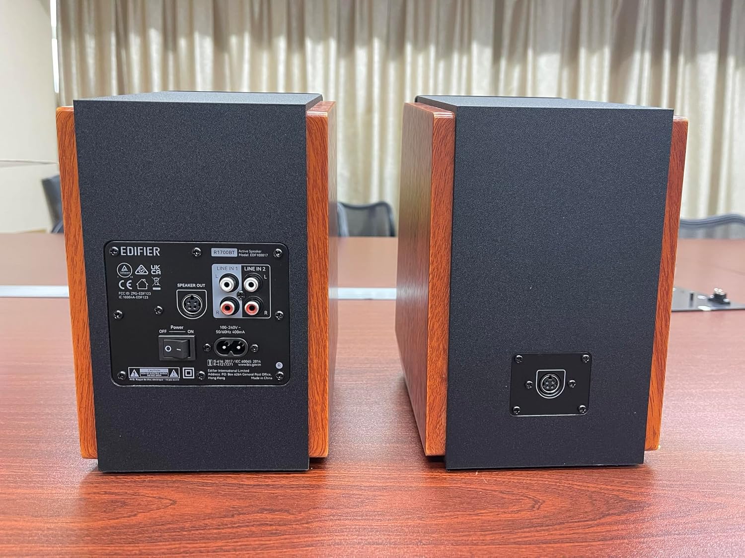 PARLANTES EDIFIER R1700BT BLUETOOTH 66W RMS MADERA - 4
