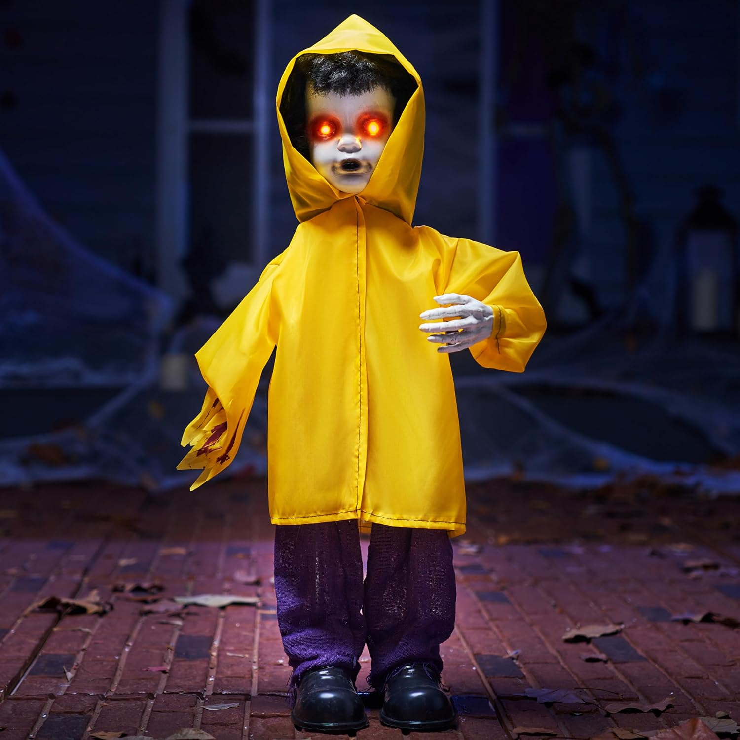 DECORACIÓN DE HALLOWEEN JOYIN ANIMATRÓNICO FANTASMA DE NIÑO CON IMPERMEABLE 86 CM - 1