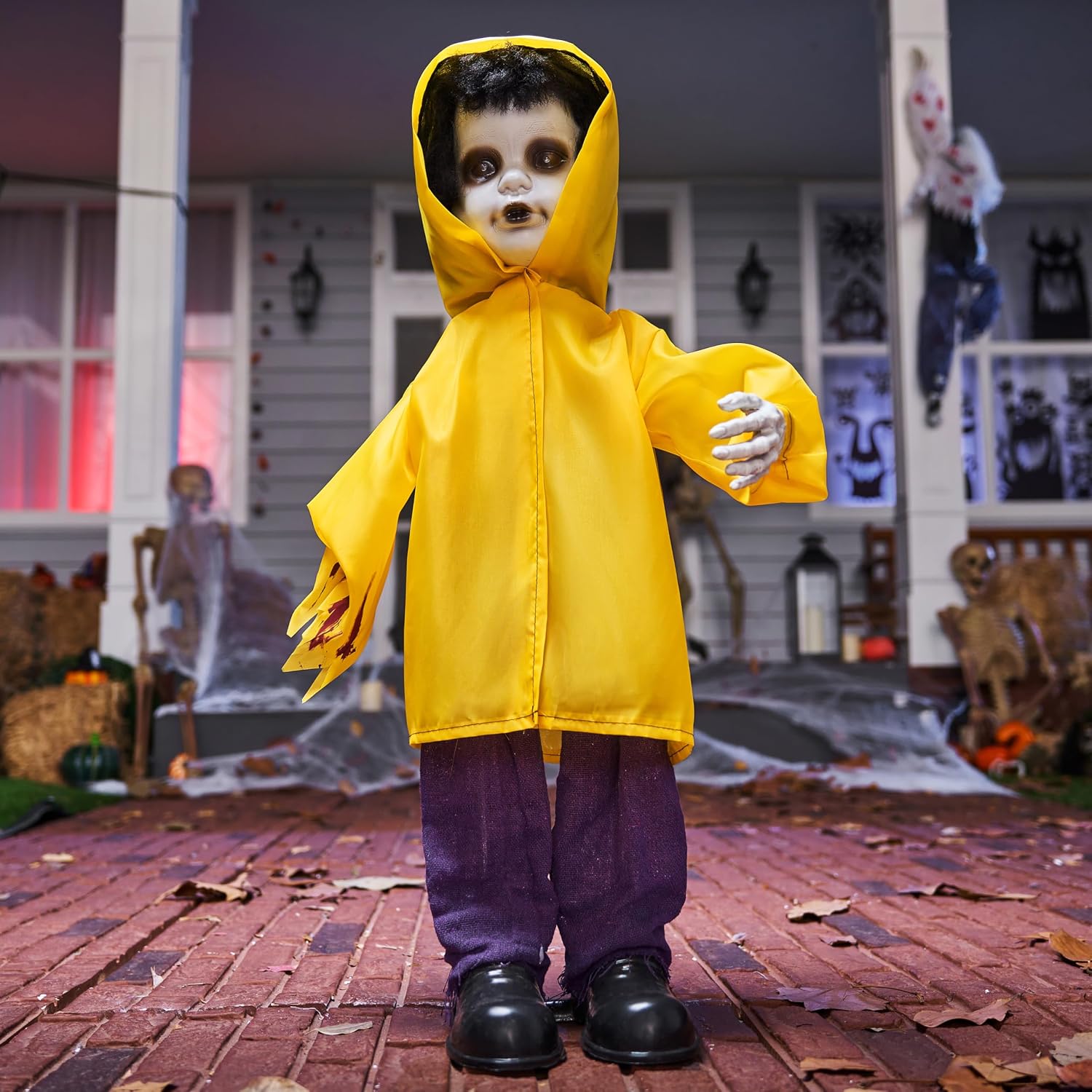 DECORACIÓN DE HALLOWEEN JOYIN ANIMATRÓNICO FANTASMA DE NIÑO CON IMPERMEABLE 86 CM - 4