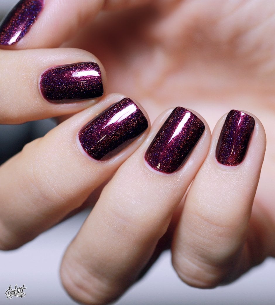 ESMALTE DE UÑAS ILNP BLACK ORCHID DEEP BURGUNDY HOLOGRÁFICO - 4