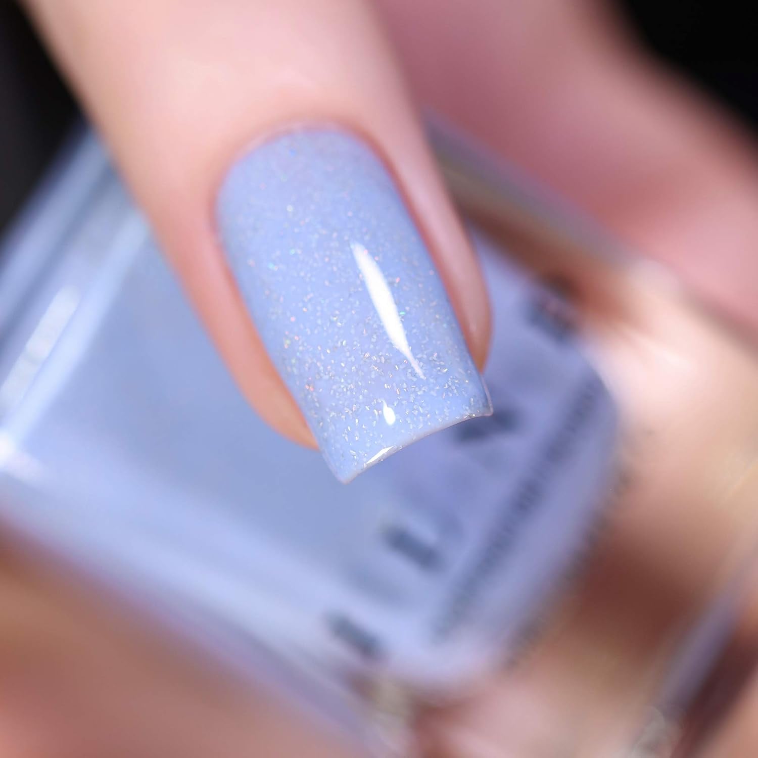 ESMALTE DE UÑAS ILNP CARRIED AWAY AZUL PERIWINKLE HOLOGRÁFICO CREMOSO - 4