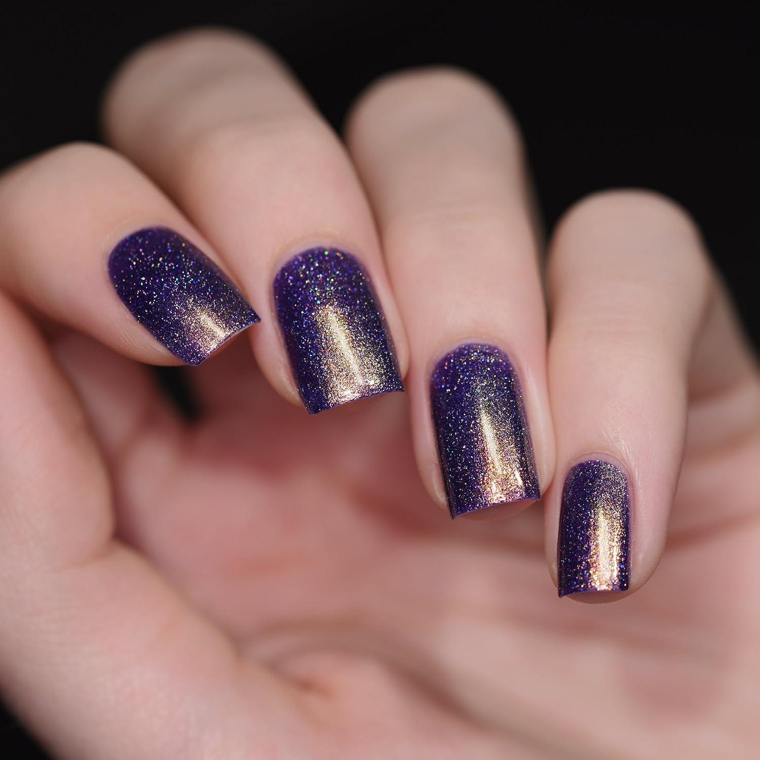 ESMALTE DE UÑAS ILNP ART DISTRICT PÚRPURA HOLOGRÁFICO - 3
