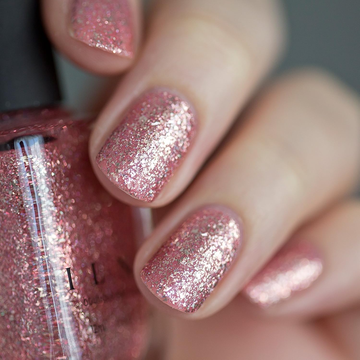 ESMALTE DE UÑAS ILNP DAYDREAMER ROSADO CLAVEL HOLOGRÁFICO ULTRA METÁLICO - 5