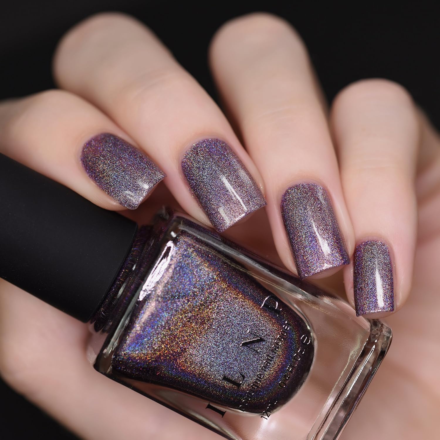 ESMALTE DE UÑAS ILNP CHARMED ROYAL PLUM ULTRA HOLOGRÁFICO 12ML - 2