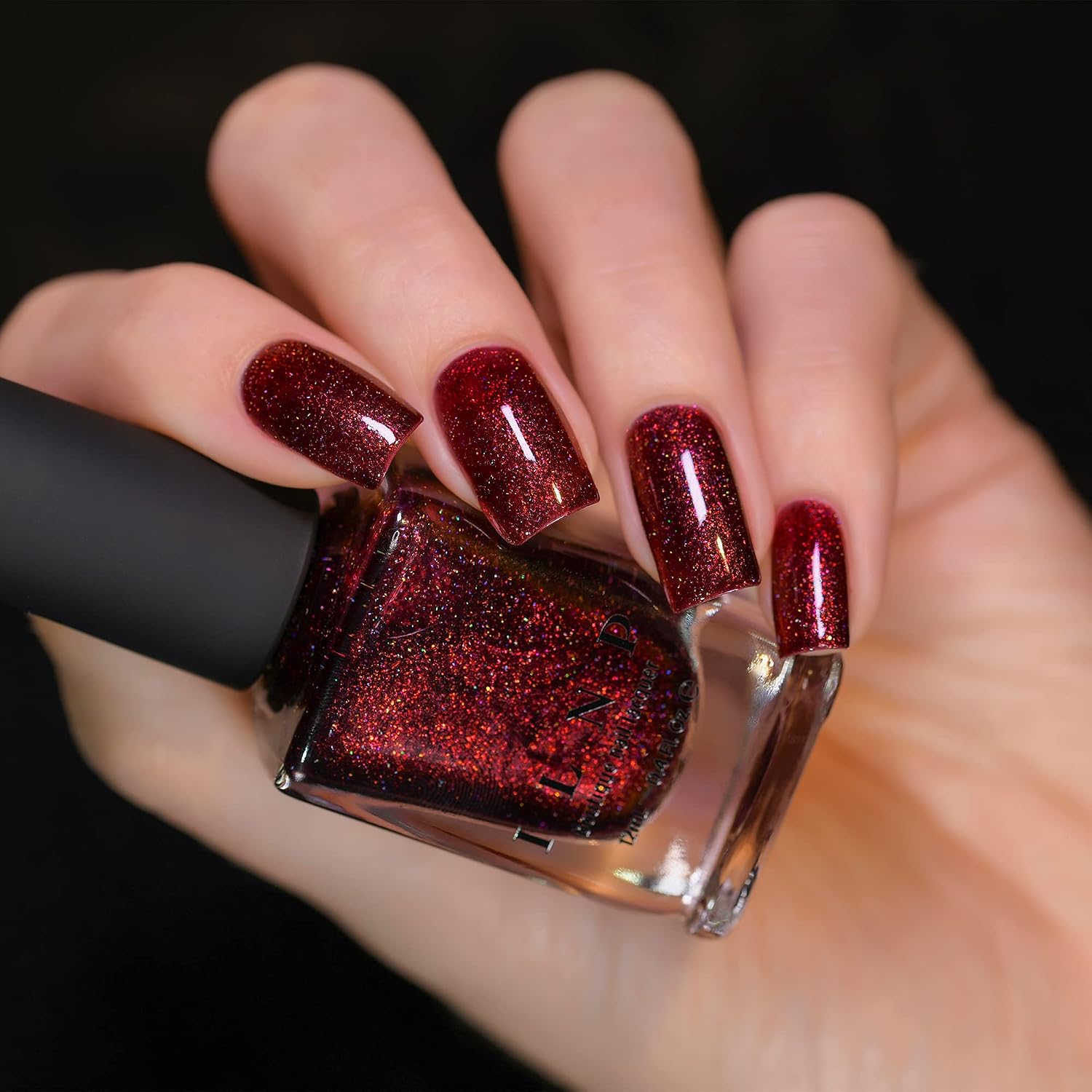 ESMALTE DE UÑAS ILNP CARRIE BLOOD RED HOLOGRAPHIC - 2