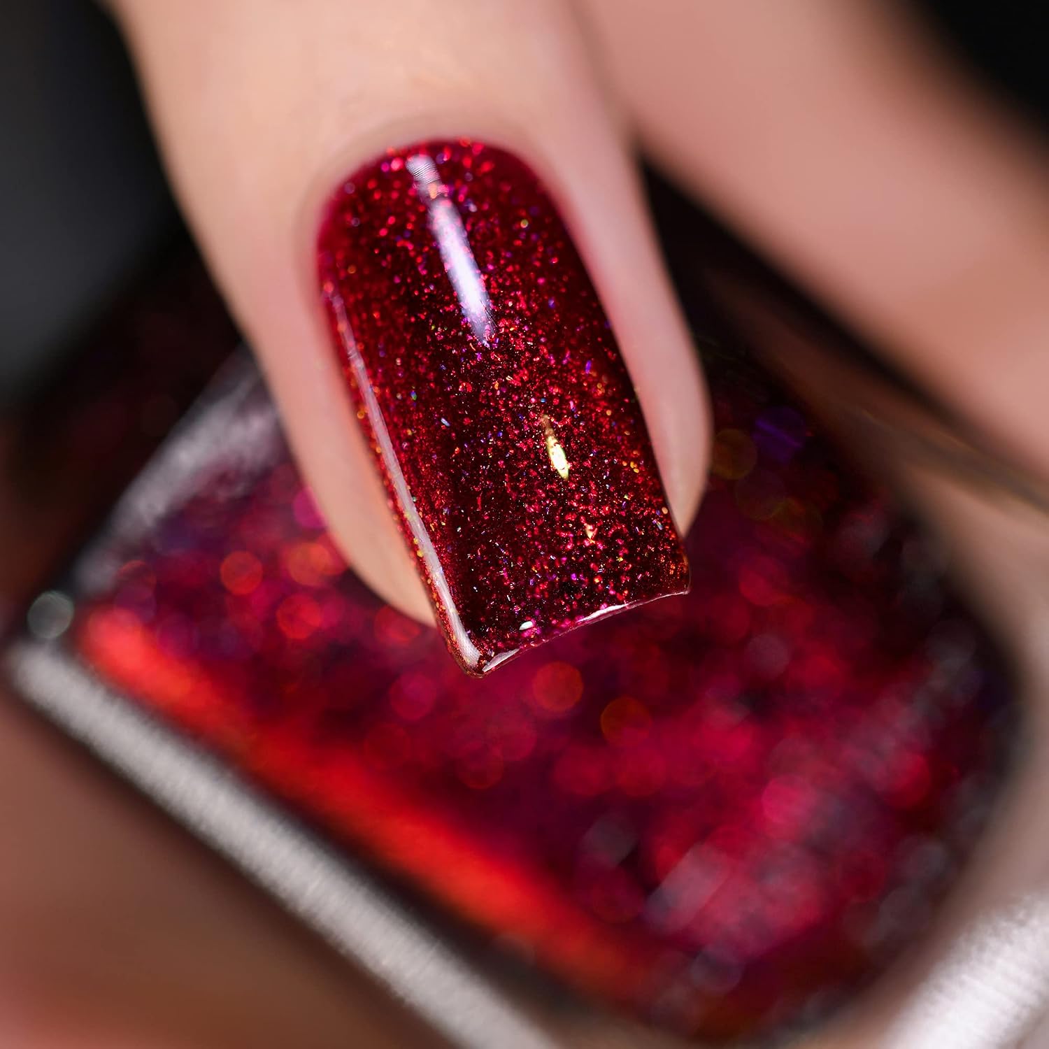 ESMALTE DE UÑAS ILNP CARRIE BLOOD RED HOLOGRAPHIC - 4