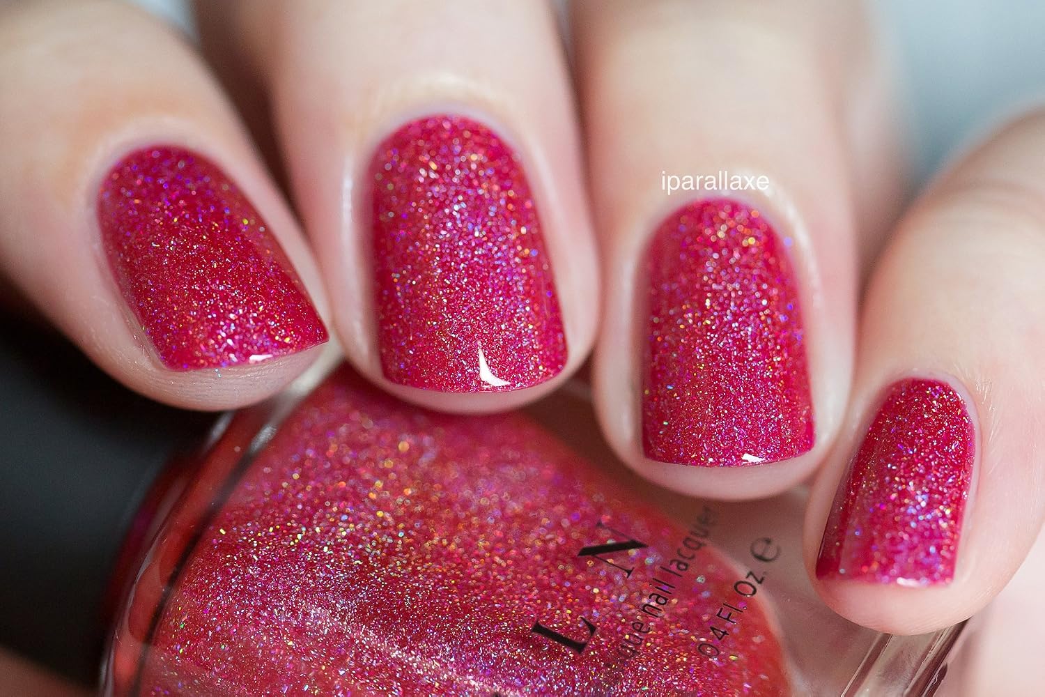 ESMALTE DE UÑAS ILNP CLOSURE ROJO MANZANA HOLOGRÁFICO - 4