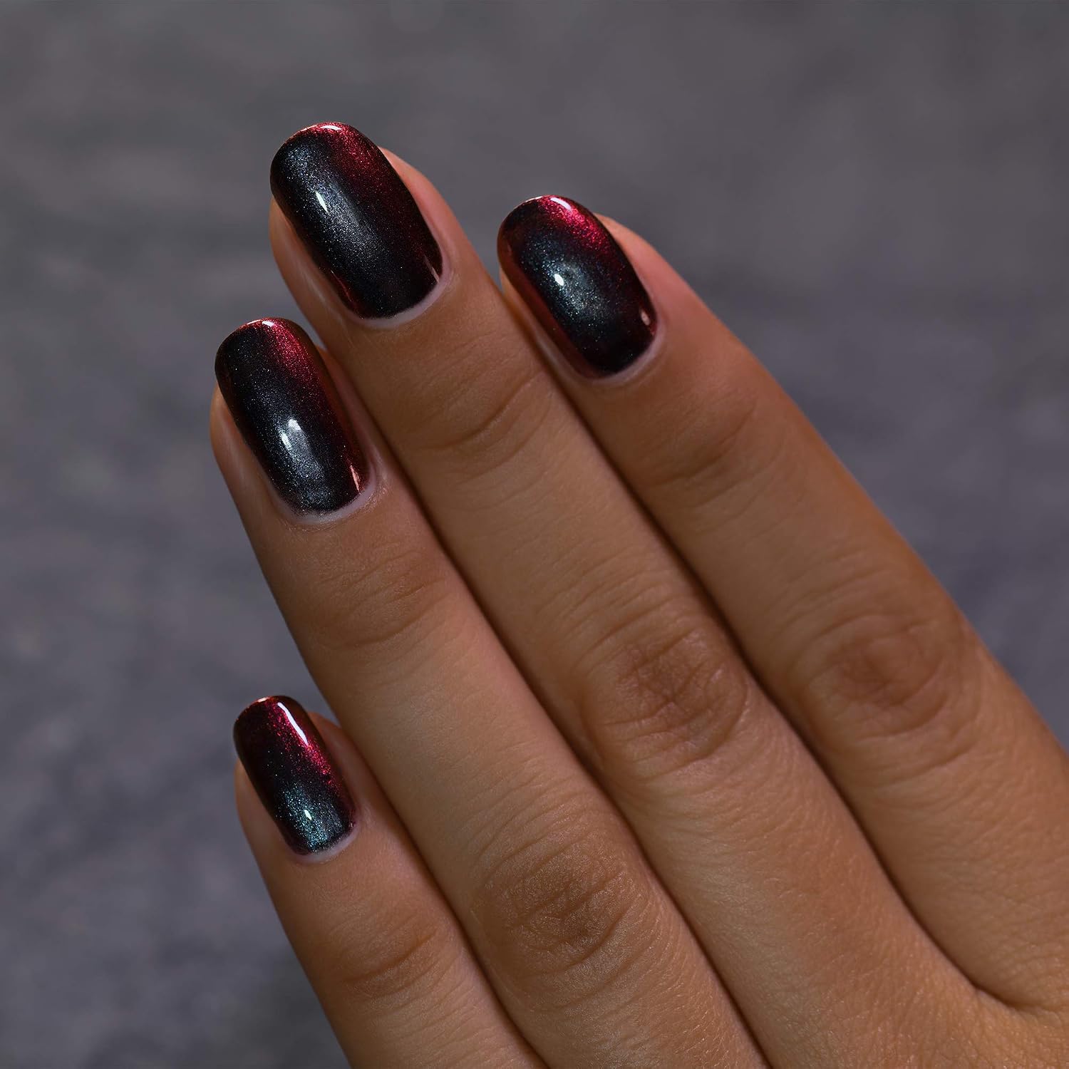 ESMALTE DE UÑAS ILNP ECLIPSE CAMBIO DE COLOR NEGRO A ROJO - 5